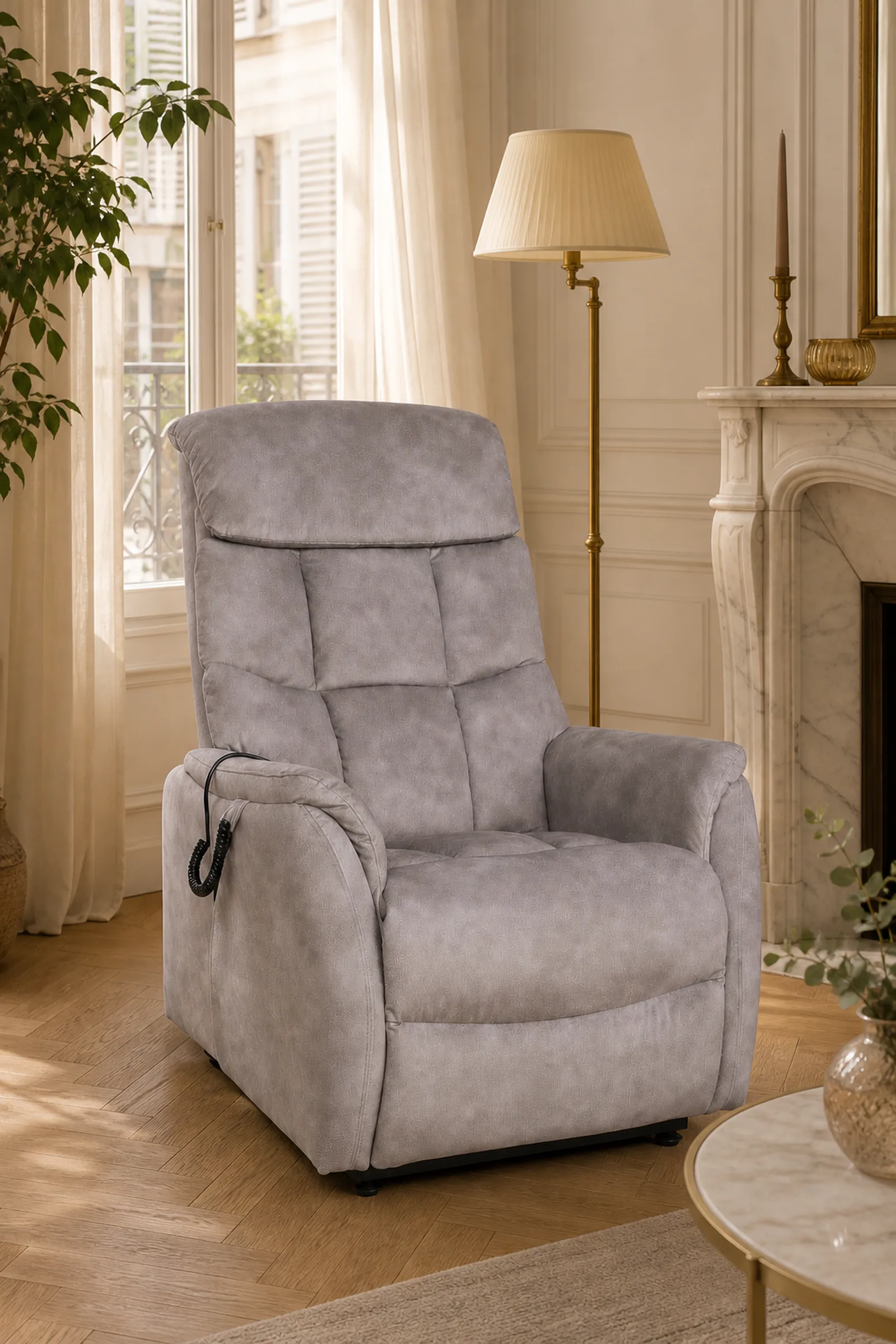 SYRACUSE — Fauteuil releveur zéro gravité Taupe en ambiance
